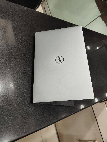 Dell Laptop Precision / Core i7 / 10th Gen 1