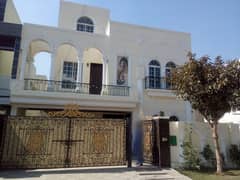 10 Marla Brand New Luxury Beautiful Full House For Rent In Sector F Bahria Town, Lahore 0