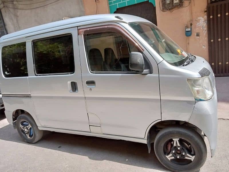 Daihatsu Hijet 4