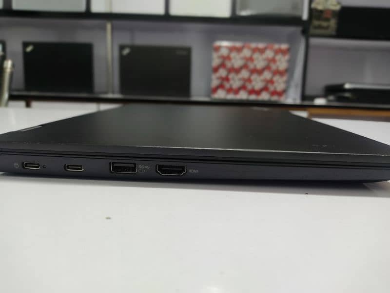 Lenovo L390 YOGA COR I7 8TH/ 16GB ram / 256NVME SSD 5