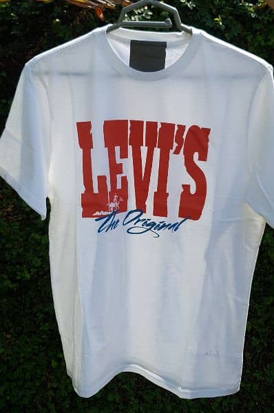 100% original Levi's T-Shirts available 0