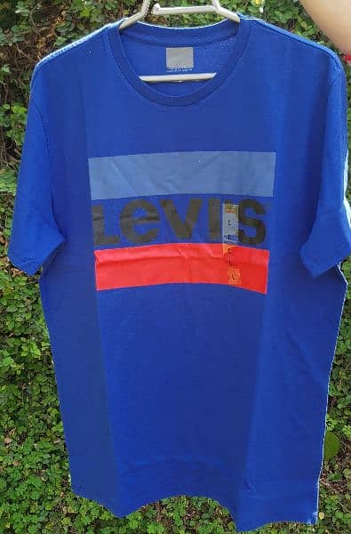 100% original Levi's T-Shirts available 11