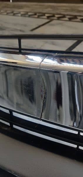 Civic 2016-2023 Grill With Camera CHROME MA CRACK 5