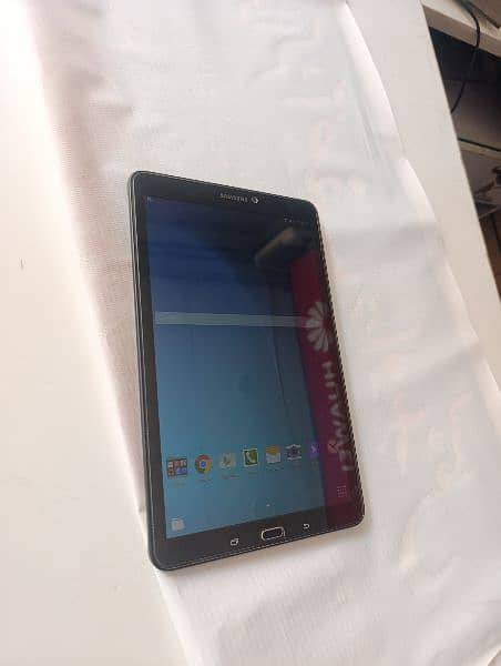 Samsung tab E used  for sell 1