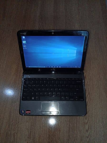 Laptop Dell Like New 10/10 Battery 3 hour sale Exchange 4GB 300 Hard 2