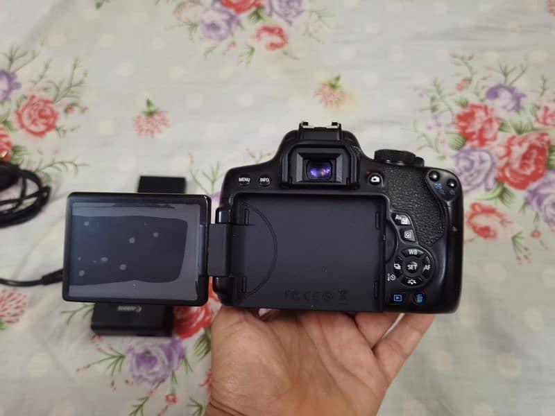 Dslr Camera Canon 750d with 18-55mm is ii lens for sale in sargodha 2