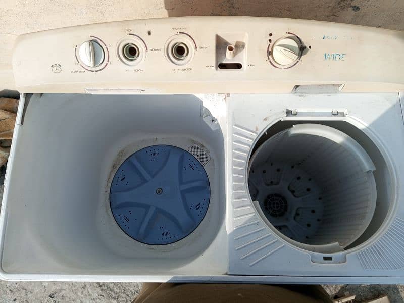 washing machine and dryer 9