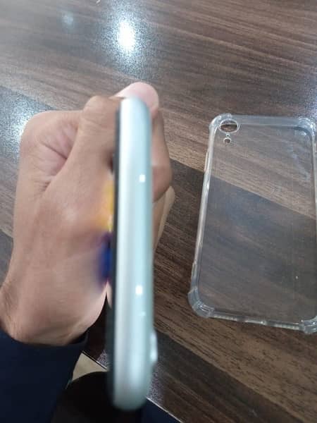 iPhone XR for sale new condition  battery  health  81% /jv /128gb 4