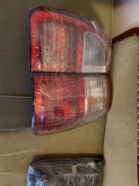 Toyota Land Cruiser back/tail lights complete she 3