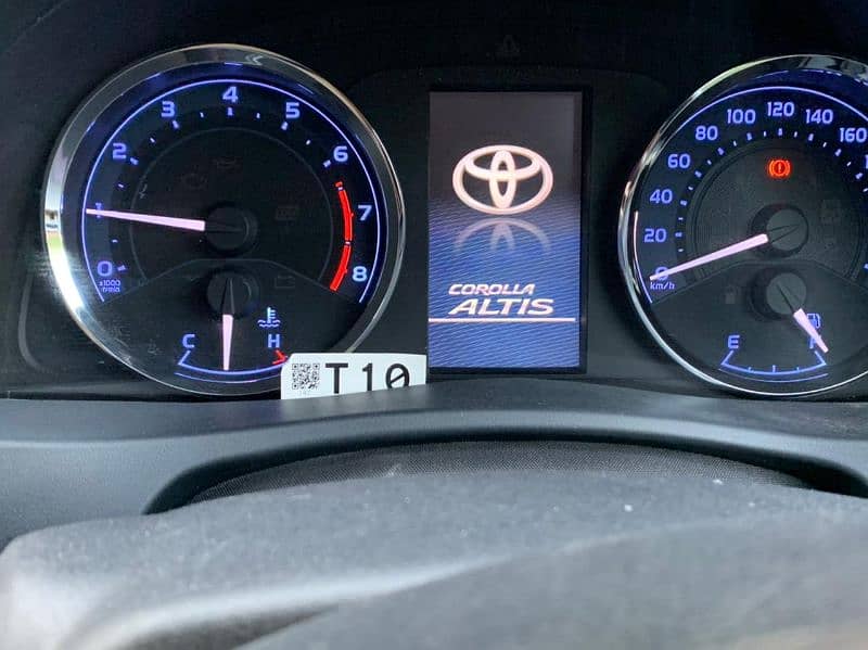 Toyota Corolla Altis X 1.6 2021 5