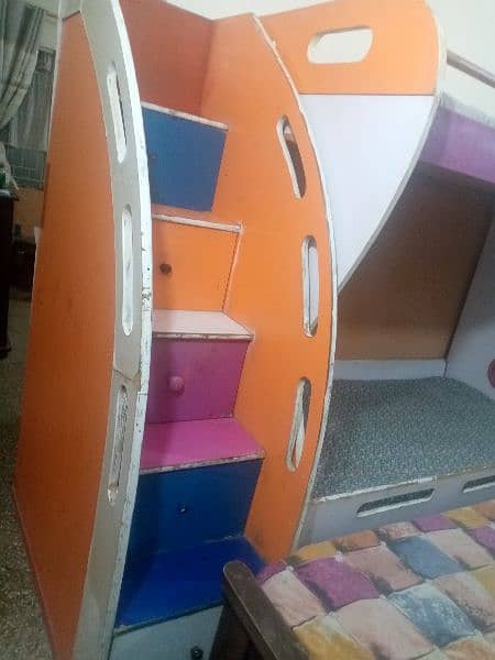 kids bunker bed . . urgent sell. . . . with matteresss 3