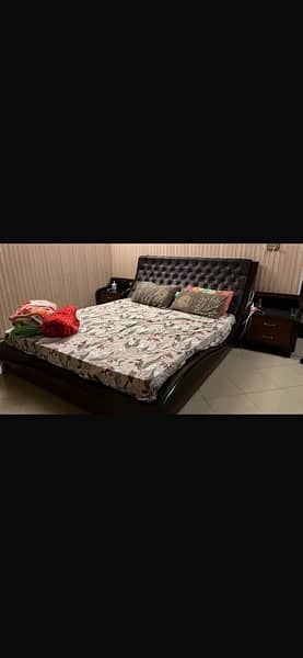 gmc orignal bed set + corners + spring mattress + dressing table 1