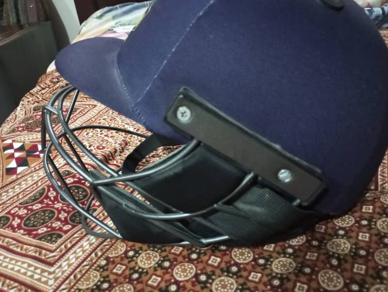 Cricket helmet for sale 1