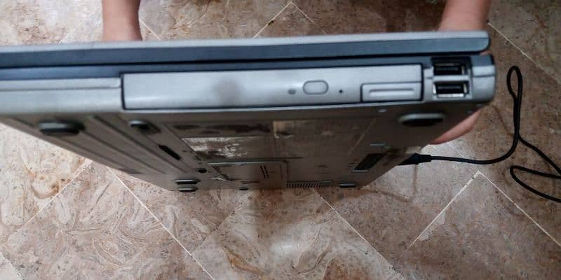 Dell laptop good condition 5