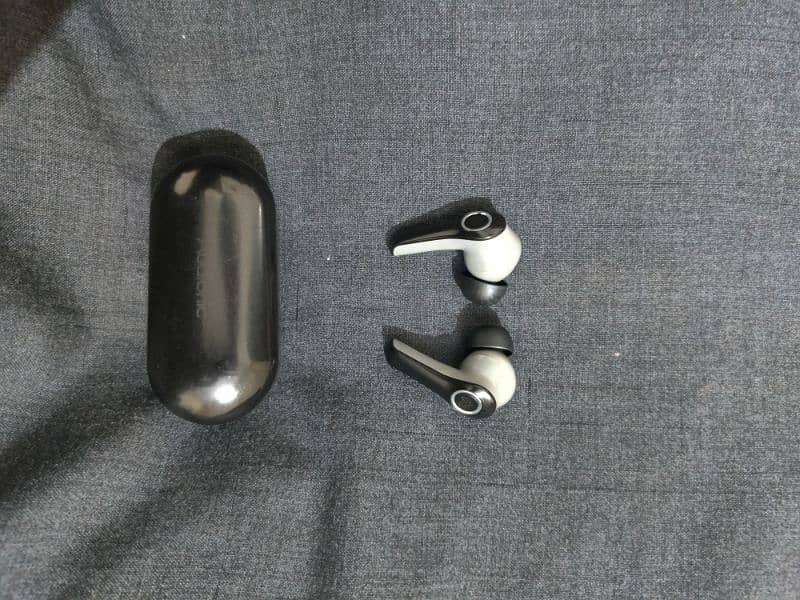 Earbuds Ronin & Audionic 7