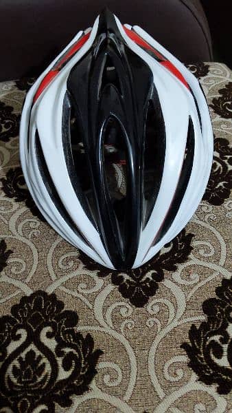 sightly used new MET helmet discount 40% off 5