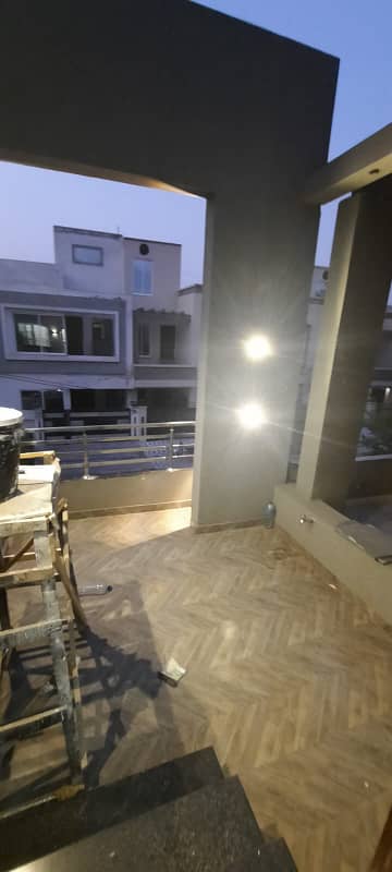 BRAND NEW HOUSE AVALIBLE FOR RENT IN BAHRIA TOWN LAHORE 12