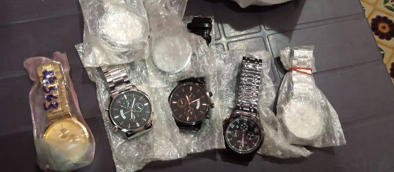 Sale sale Lot ki watches. 1