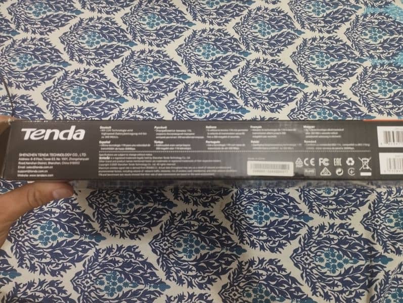 TENDA F6 Wireless N300 Easy Setup Router Almost Brand New 7