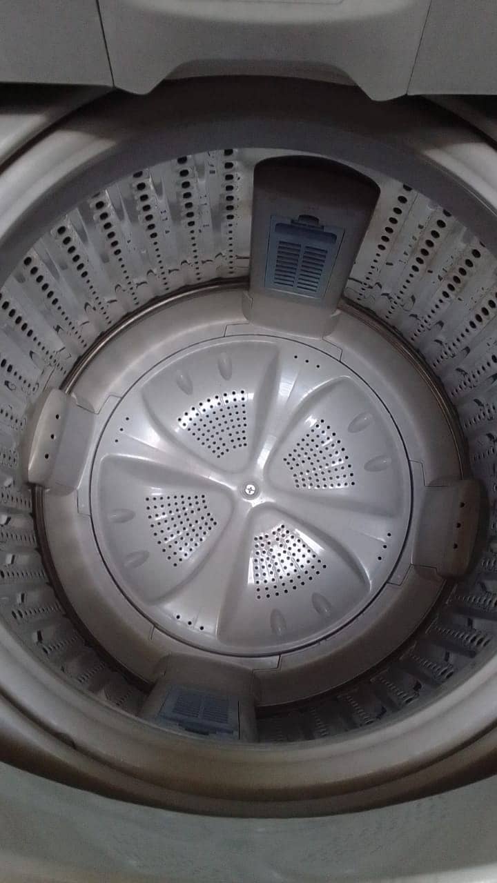 (Urgent Sale) Fully Automatic 'Haier' Washing Machine (Urgent Sale) 0