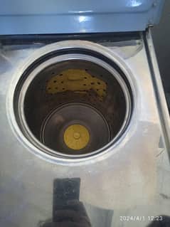GFC washing machine+ Dryer 0