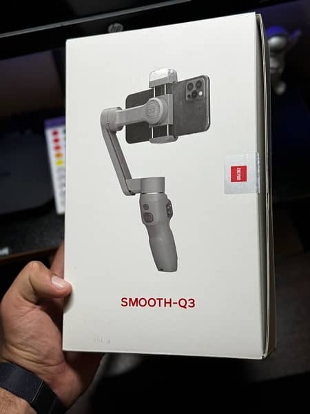 Zhiyun Smooth Q3 - Phone Stabliber 1