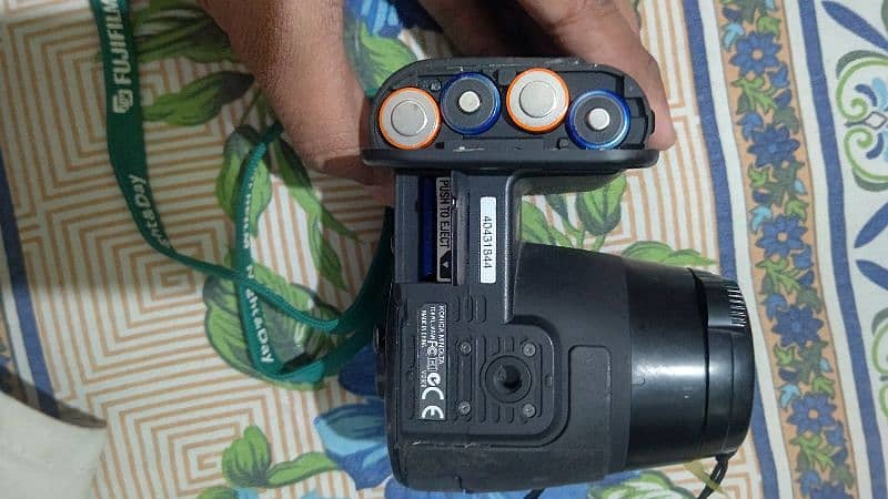 Konica Minolta DiMAGE Z3 4.0MP Digital Camera 4