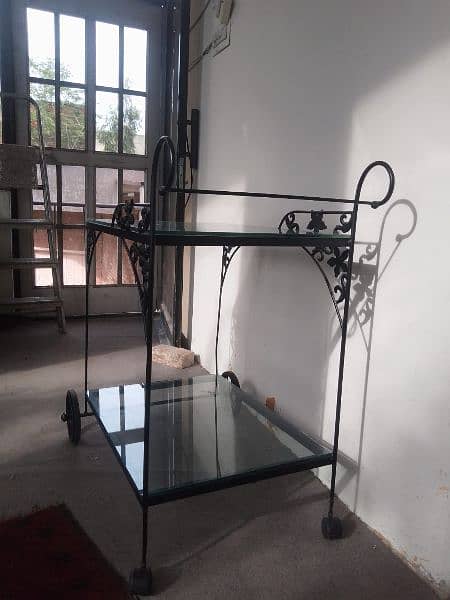 Tea cart in wrought iron 2