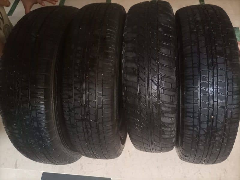 DoNLUP 3 tyre 145R/12 1