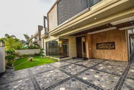 One Kanal Modern Bungalow For Sale At Hot Location With Amazing Doubble Height Lobby