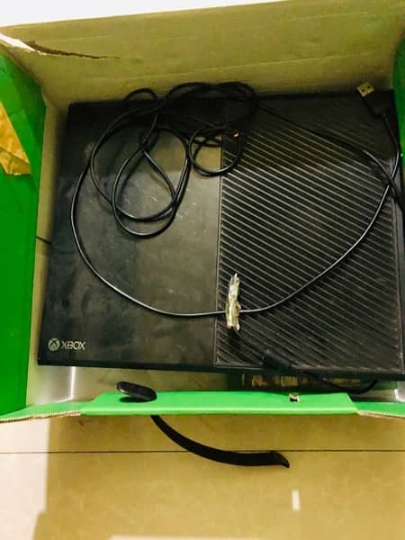 xbox one 500gb sealed console with Box 0