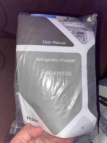 Haier HRF-678TGG refrigerator-freezer 8