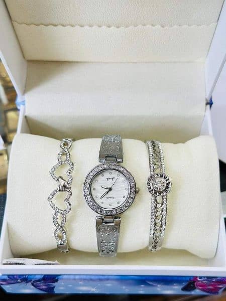 Women's watches for sale/ girls watch 5