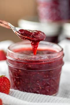Strawberry Fresh Home Made Jam For Ramzan Sehri