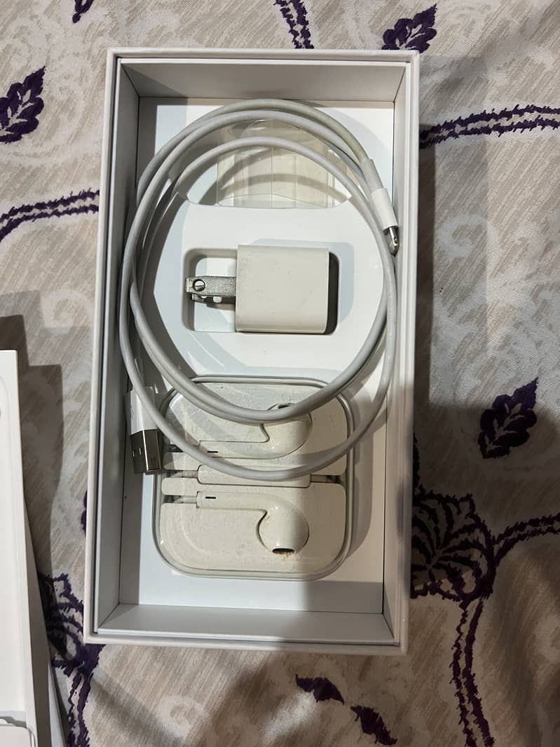Iphone 6s Plus PTA Approved with Original Box 2