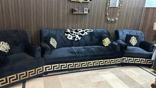 Newly cushioned Black Velvet 5 seater sofa set 0