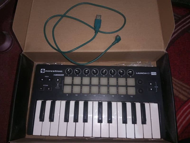 Novation Launchkey Mini MK2 Midi for sale (Urgent Basis) 6