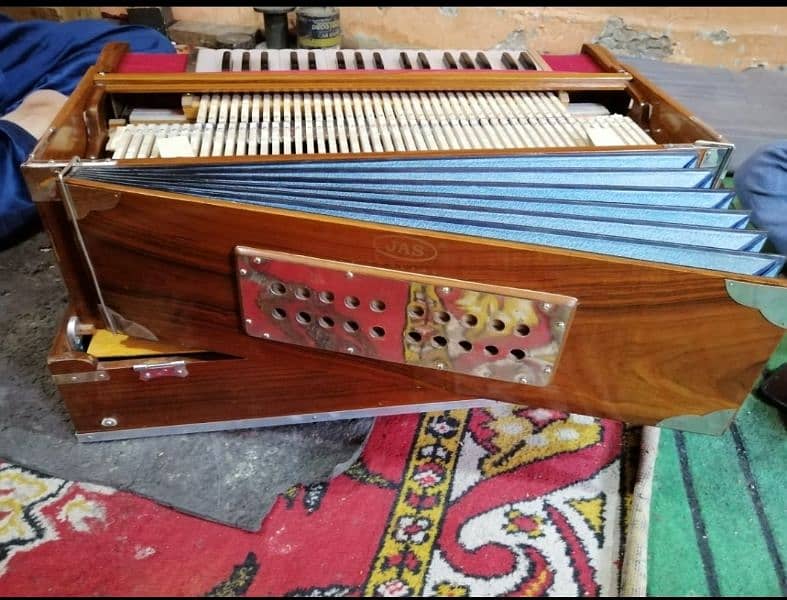 Jas England 4 set reeds 13 scale changer harmonium for sale 4