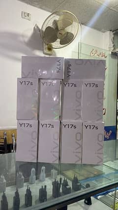 vivo Y17s available 6)128 4/128 30000 Box pack 1 year wranty