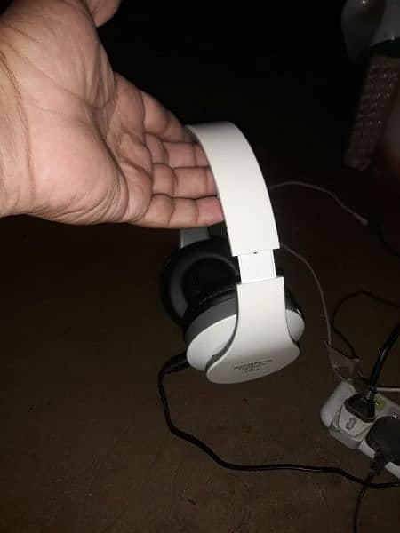 Bluetooth headset Speaker buy from Saudi arabia 3