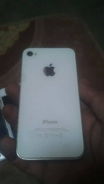 I'm selling my 2 i fhon 4s 2 ifhon 5s  64 gb 2
