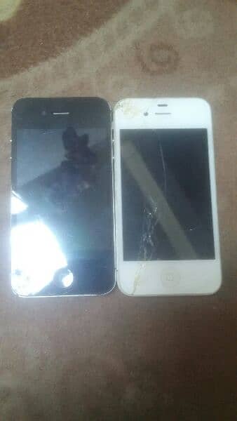 I'm selling my 2 i fhon 4s 2 ifhon 5s  64 gb 14