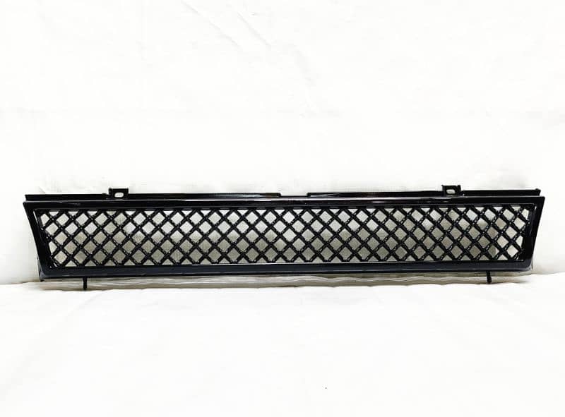 Suzuki Mehran Front Grille Diamond Black 2