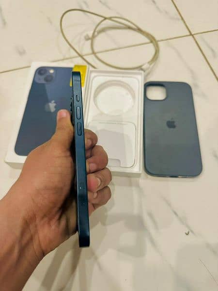 iphone 13 128gb PTA Approved watersealed 4