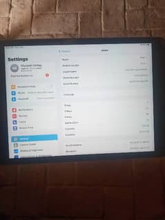128gb ipad 8th generation with complete box and original charger