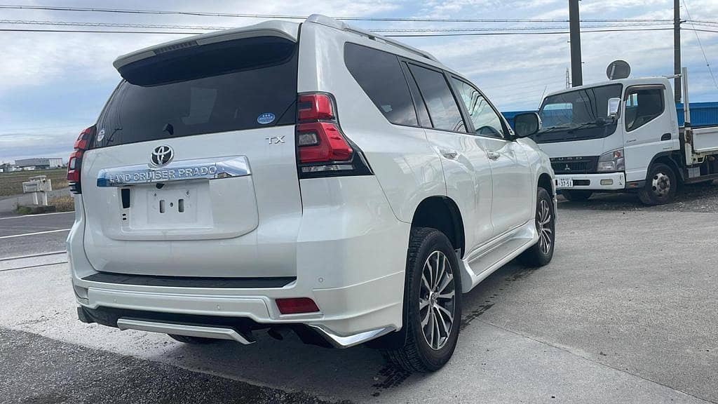 Toyota Land Cruiser TX MODEL 2019 import 2024 3