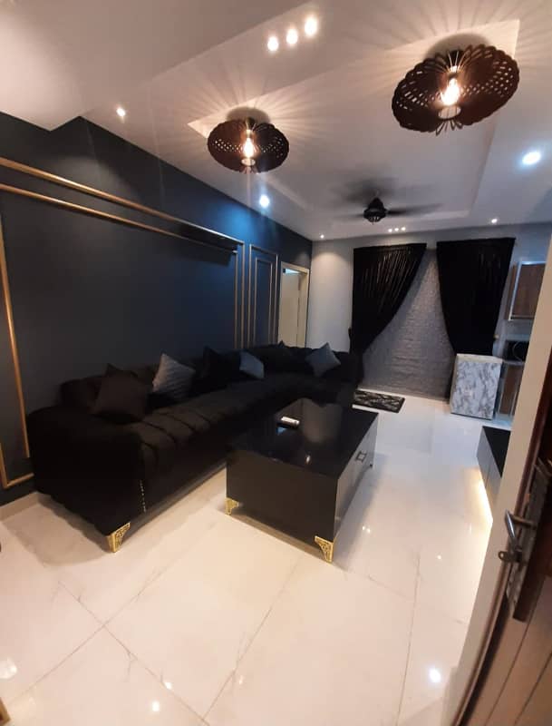 1 Bedroom VIP Full furnish flat per day available in Bahria town Lahore 4