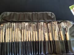 24 piece brushes