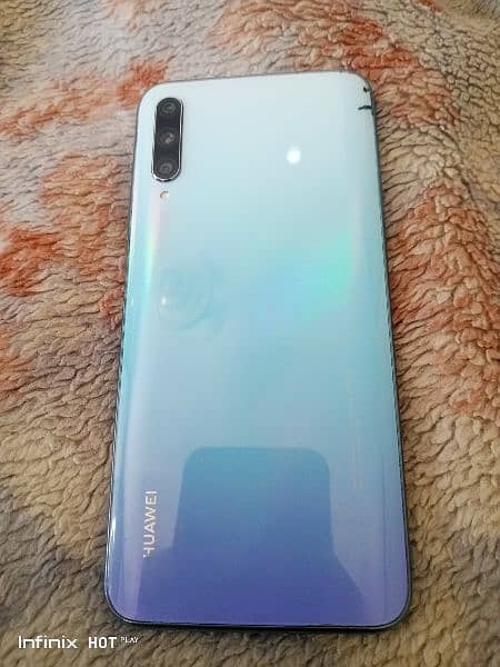 Huawei y9s 6 128 all ok 10/9 condition with charger 0