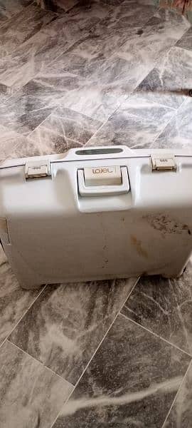 imported Suitcase/Luggage Bag For Sale 2